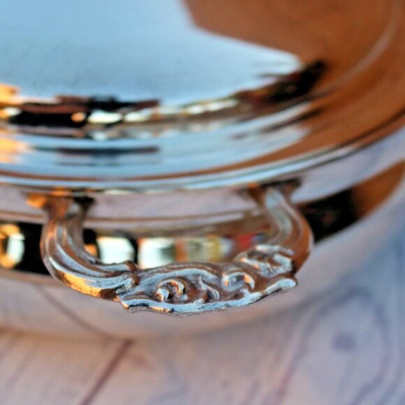 ENGLISH SILVER MFG CORP USA BY LEONARD FOOTED CASSEROLE DISH WITH LID - Picture 9 of 16